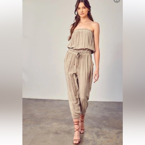 Mustard Seed Miranda Raw Edge Tube Jumpsuit. Gray Smokey Haze. Size: Small - Picture 2 of 15
